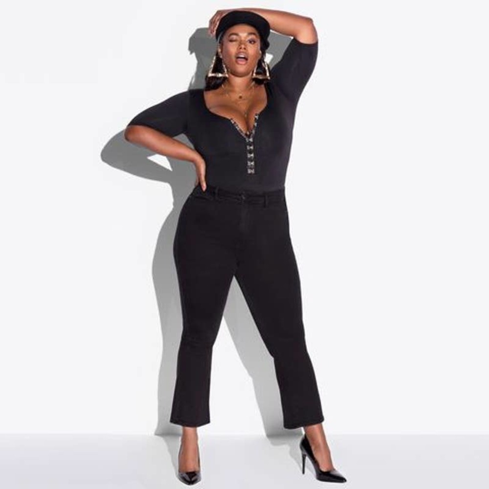 NWT Good American Good Curve Straight Leg Jeans